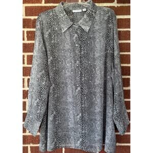 Susan Graver Black and White Reptile Print Blouse with Sequins Size 3X